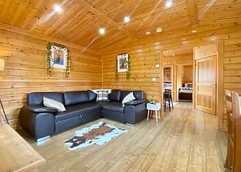 Magnolia Lodge at Pinecone Lodges