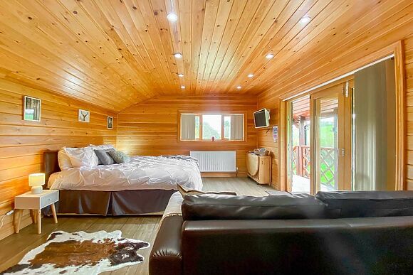 Apple at Pinecone Lodges