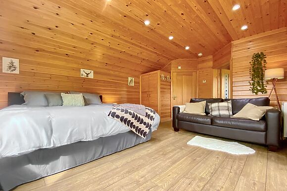 Apple at Pinecone Lodges