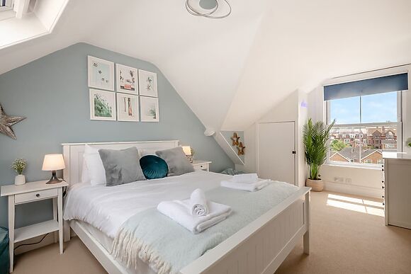 Stradbroke House