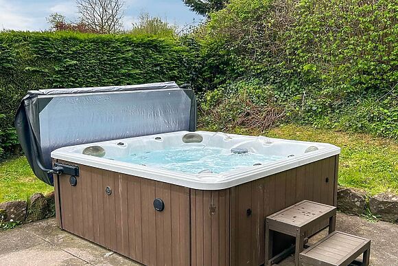 Pine Lodge at Shropshire Getaways