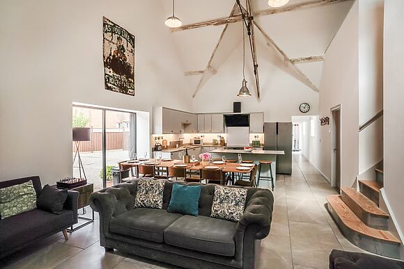 Milkmaid’s Barn at Woodend Farm