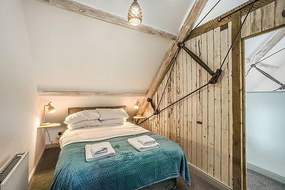Milkmaid's Barn At Woodend Farm