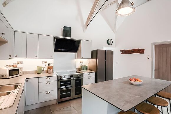 Milkmaid’s Barn at Woodend Farm