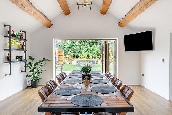 Juglans Barn