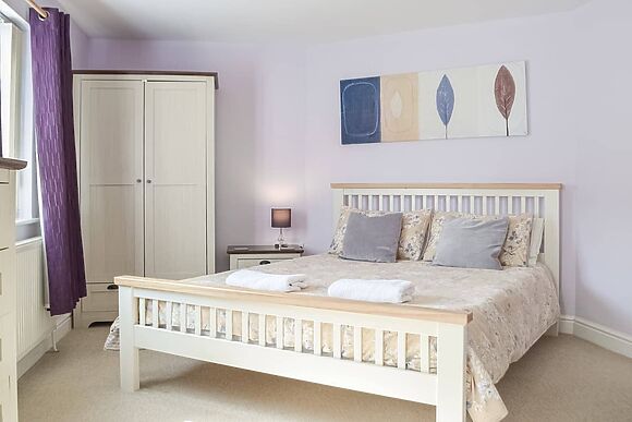 Rhosyn Gwyn in Llechryd