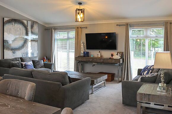 Lodge Twenty Six in Pwllheli