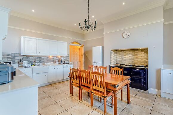 Grey Gables in Old Quarrington