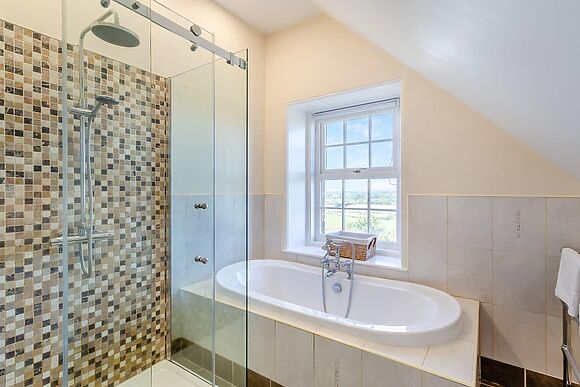 Grey Gables in Old Quarrington