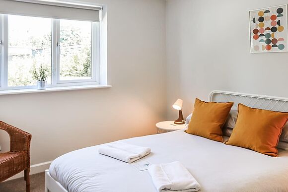 Cae Garw at Cwm Cadnant