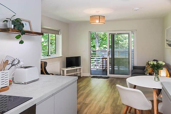 Dinas Lodge at CWM Cadnant