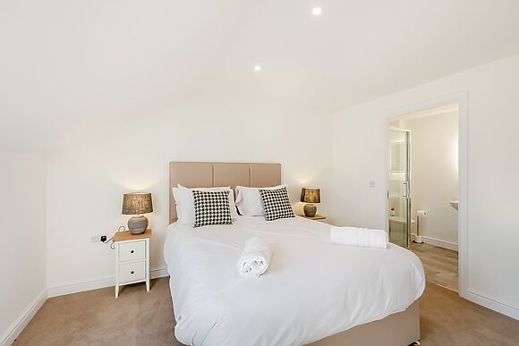 No 4 - Kempton Park