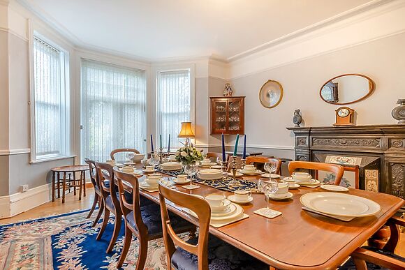 Casa Carlotte House