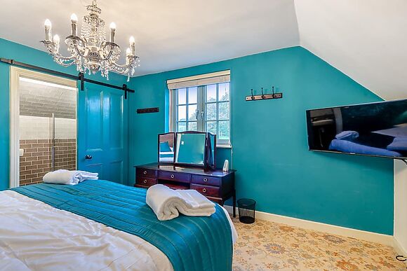 Hook & Hatchet Annex