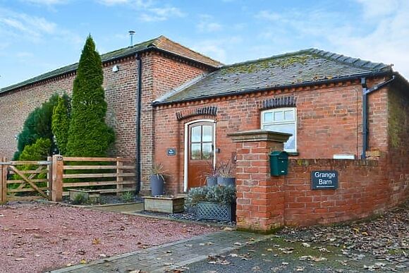 The Stables at Grange Barn
