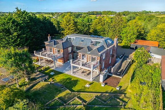 The Essex Mansion