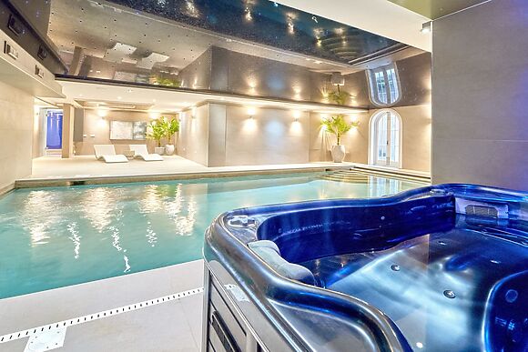 The Essex Mansion