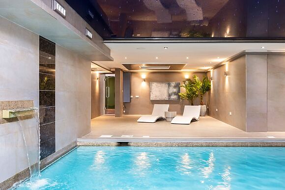 The Essex Mansion