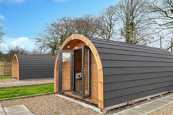 Holmbyre Glamping Pod 2
