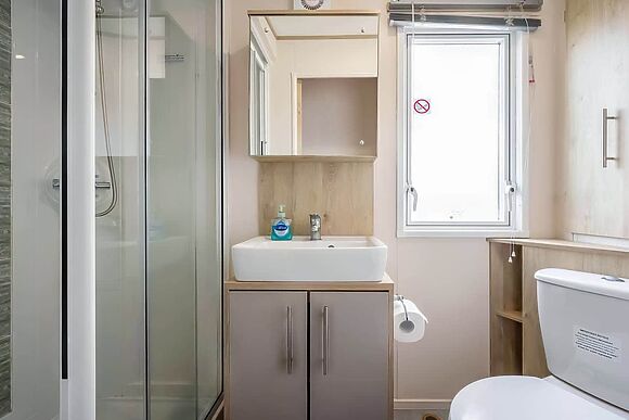 Hallcroft Fishery in Retford