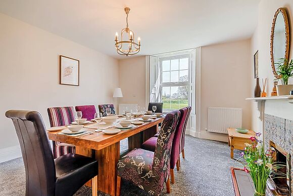 Monkroyd House in Featherstone