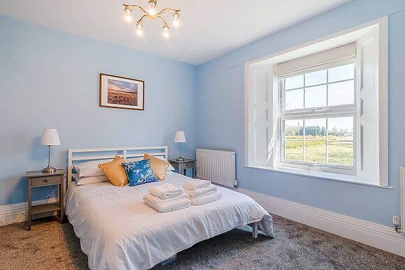 Monkroyd House in Featherstone