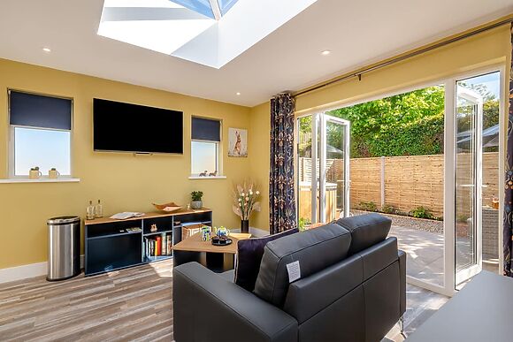 Peacock Lodge in Thurlton