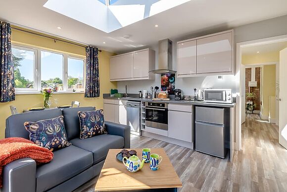 Peacock Lodge in Thurlton