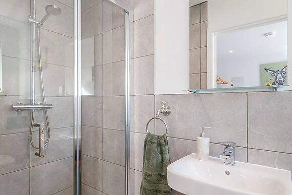 Peacock Lodge in Thurlton