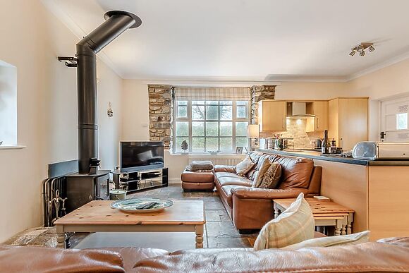 Blacksmiths Cottage in Roch