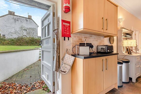 Blacksmiths Cottage in Roch