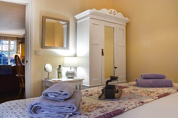 Blacksmiths Cottage in Roch