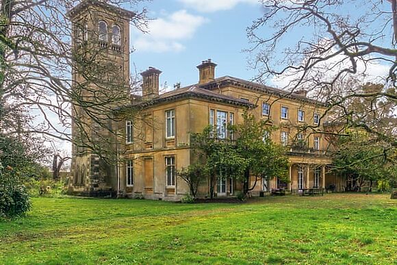 Tibberton Court Apartment