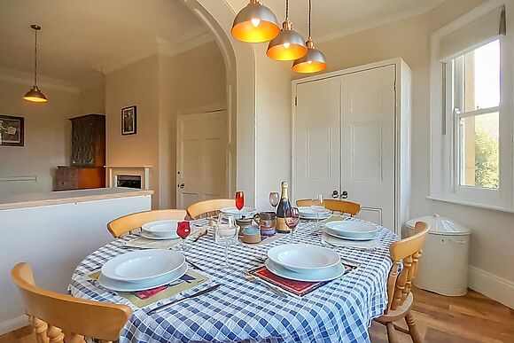 Tibberton Court Apartment