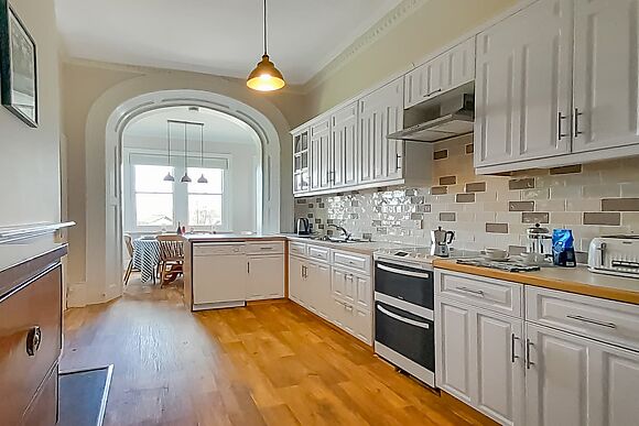 Tibberton Court Apartment