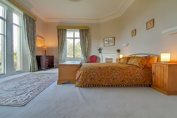 Tibberton Court Apartment