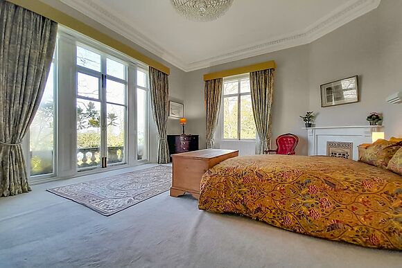 Tibberton Court Apartment