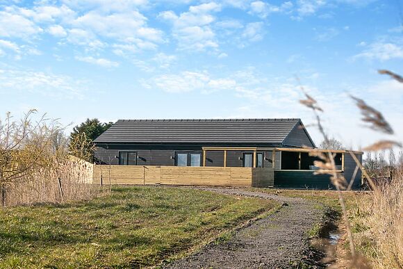 Lodge 2 at Fieldview Fishery