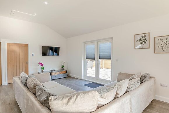 Lodge 2 at Fieldview Fishery