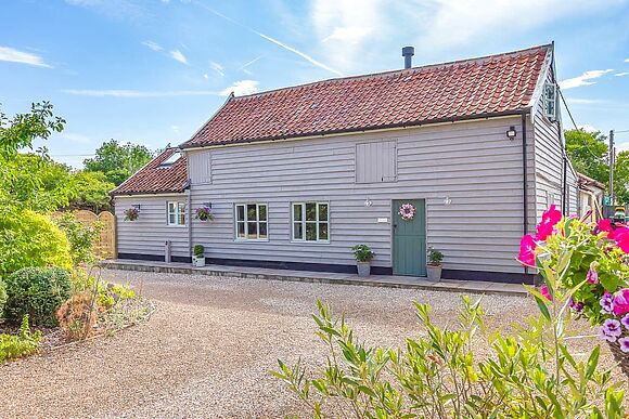 Queens Barn in Wortham