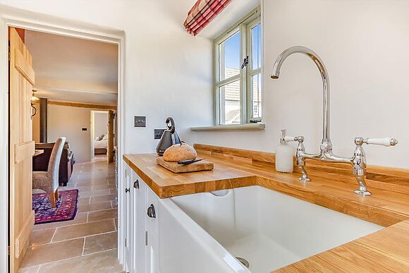 Queens Barn in Wortham