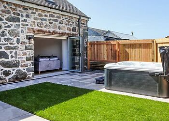 Erddyn at Sarn Faen Cottages