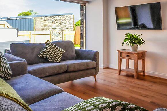 Erddyn at Sarn Faen Cottages