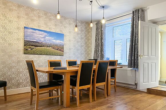 Hollybush Cottage