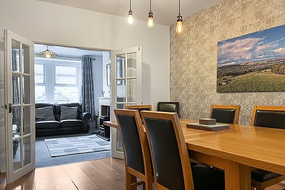 Hollybush Cottage
