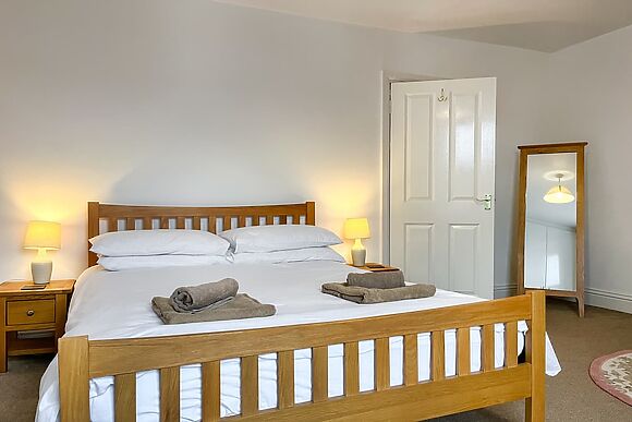 Hollybush Cottage