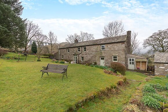 Slingsby Barn