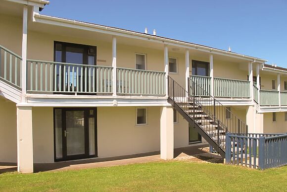 Hawthorn Apartment