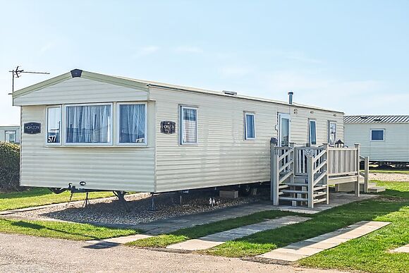 Pukka Caravan Lets