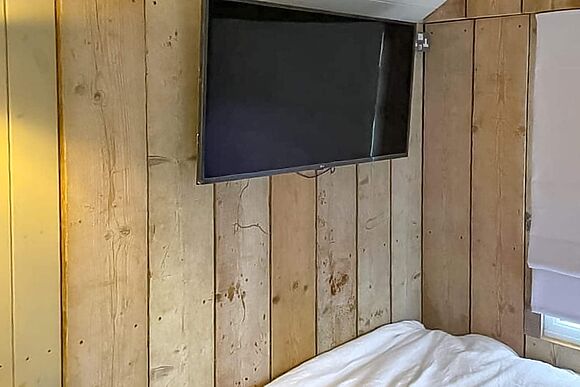 Coastal Views in Hardwood Dale